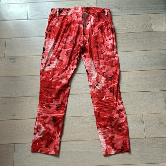 Siste’s Tie Dye Cropped Chino Pants - Picture 4 of 6